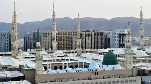 5 Star Easter Umrah Package For 14 Nights