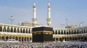 5 Star August Umrah Package For 14 Nights